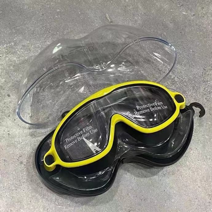 Kính bơi s-eepdo chống xước và không bị mờ khi dưới nước