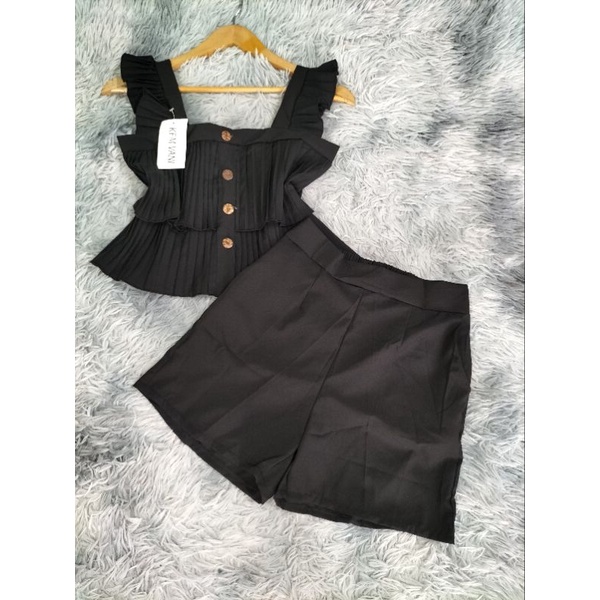 Sét đùi nút cánh tiên