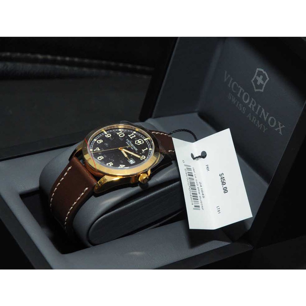 Bán đồng hồ chính hiệu THỤY SĨ -  VICTORINOX