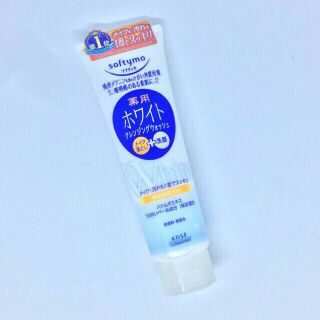 Sữa rửa mặt trắng da kose