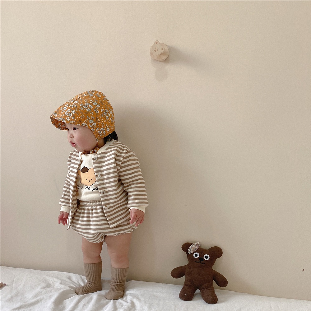 Set áo thun tay dài và quần short kẻ sọc ngang thoải mái thời trang cho bé