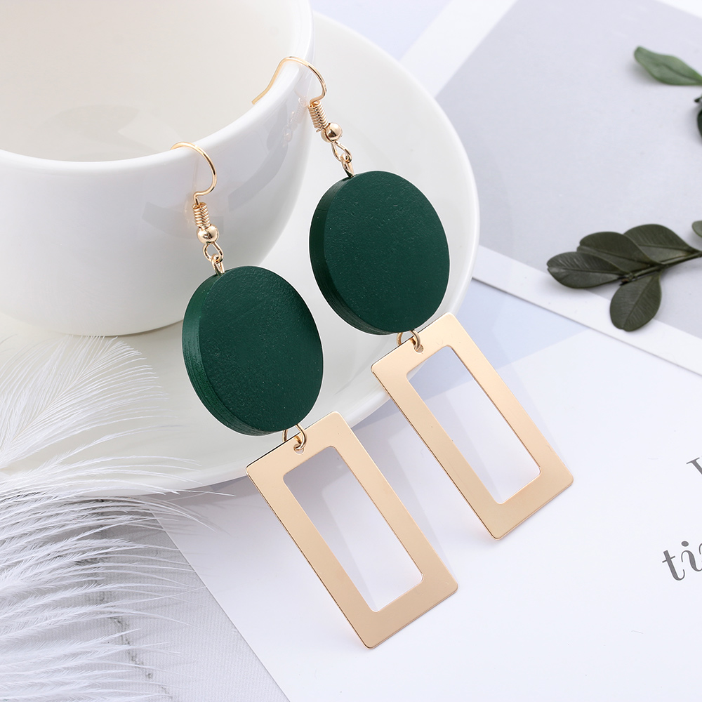 Khuyên tai dáng dài chất liệu gỗ phong cách cổ điển thời trang cho nữ