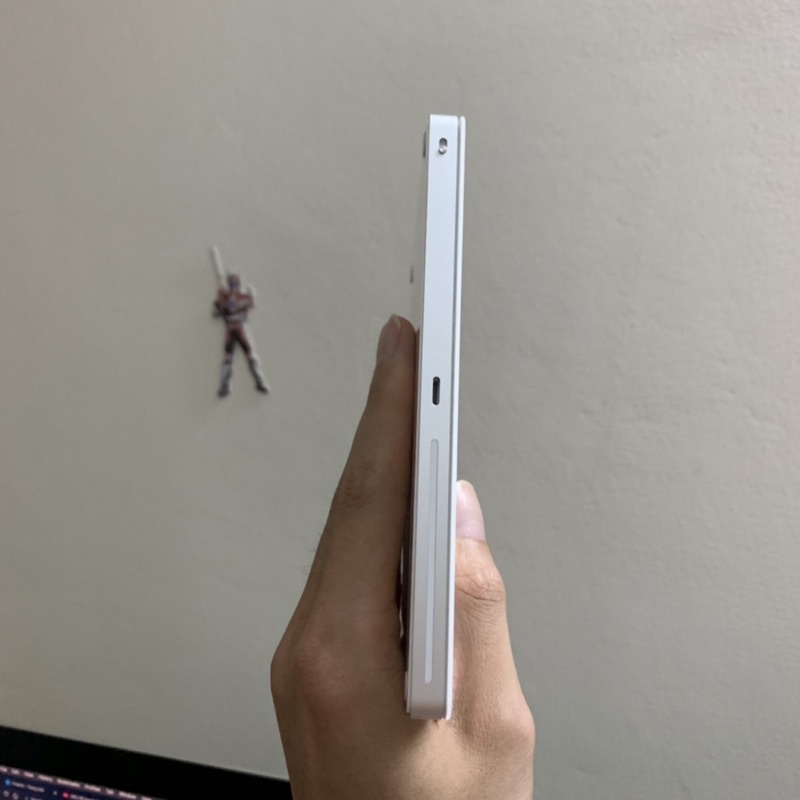 Bàn di chuột Apple Magic Trackpad 2 New 95-99%