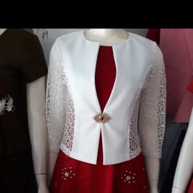Áo vest lửng phối ren tay lỡ .3 mầu : đen, đỏ ,trắng . Size: SML