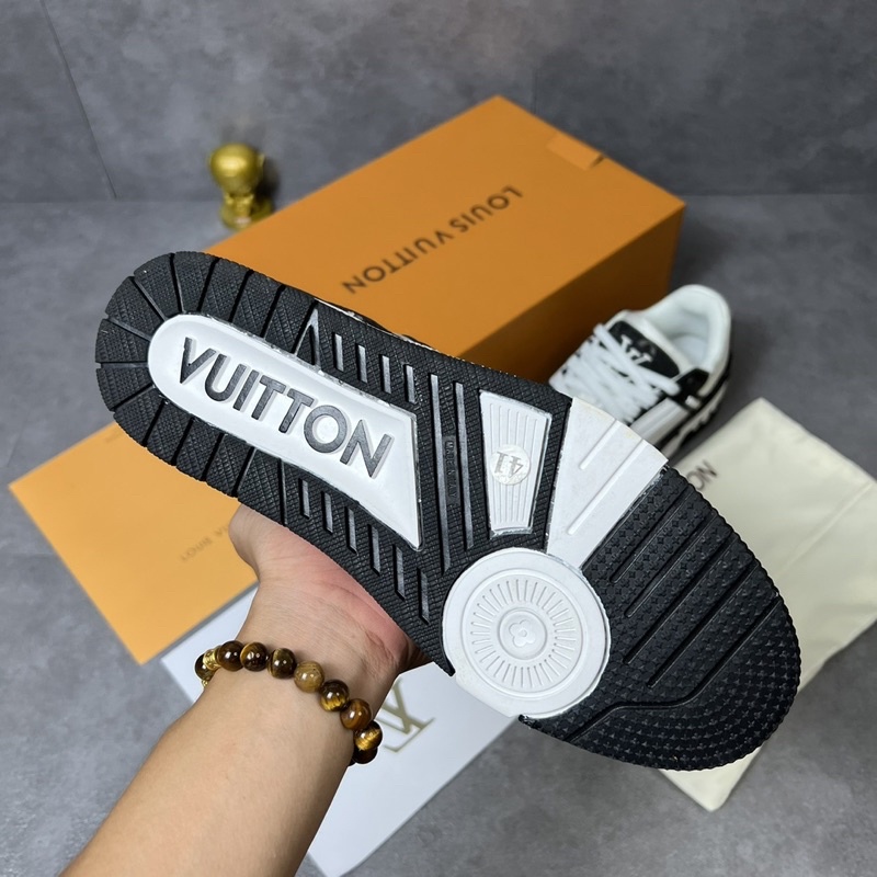 GIÀY LV ĐEN TRẮNG LAI AU CAO CẤP 1:1