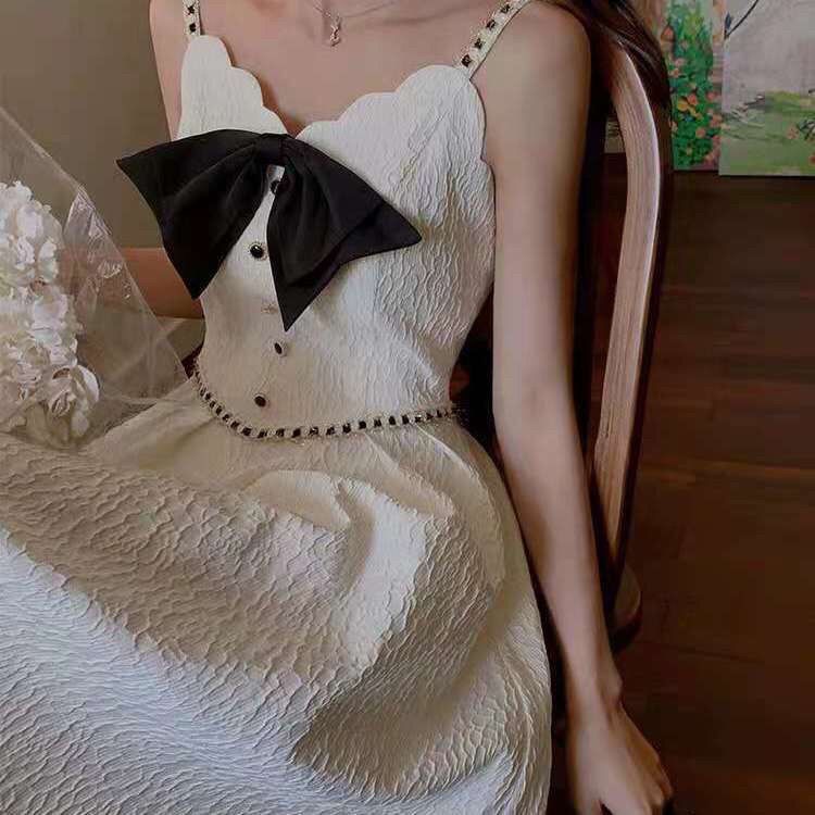 Set Đầm Hai Dây + Áo Khoác Tay Dài Màu Trắng Thiết Kế Thanh Lịch Mới Cho Nữ | BigBuy360 - bigbuy360.vn