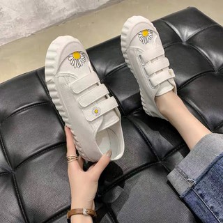 Giày bata nữ quai dán hoa cúc - Siêu cute