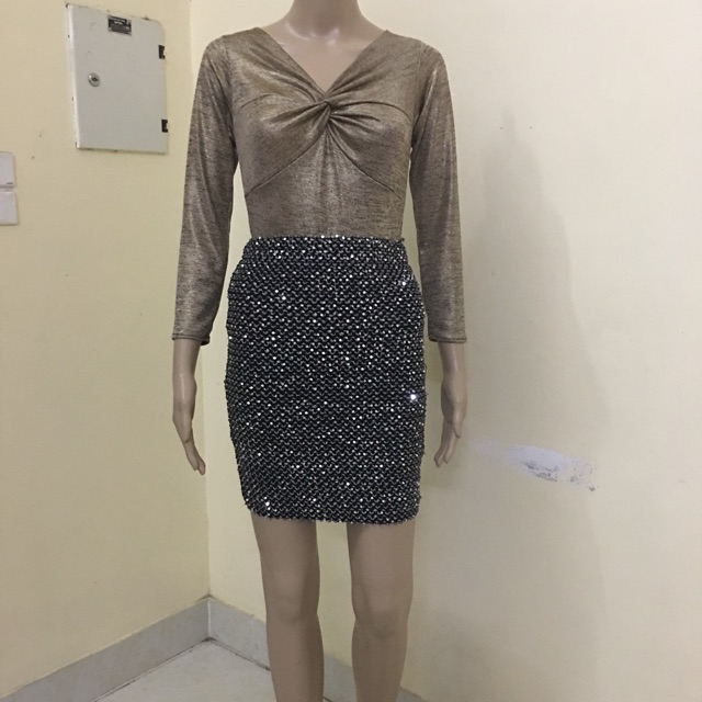 Áo nhũ xoắn ngực cực xinh