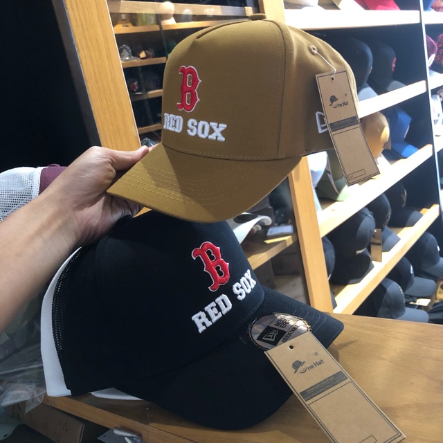 Nón NE Boston trucker fom cứng rất đẹp