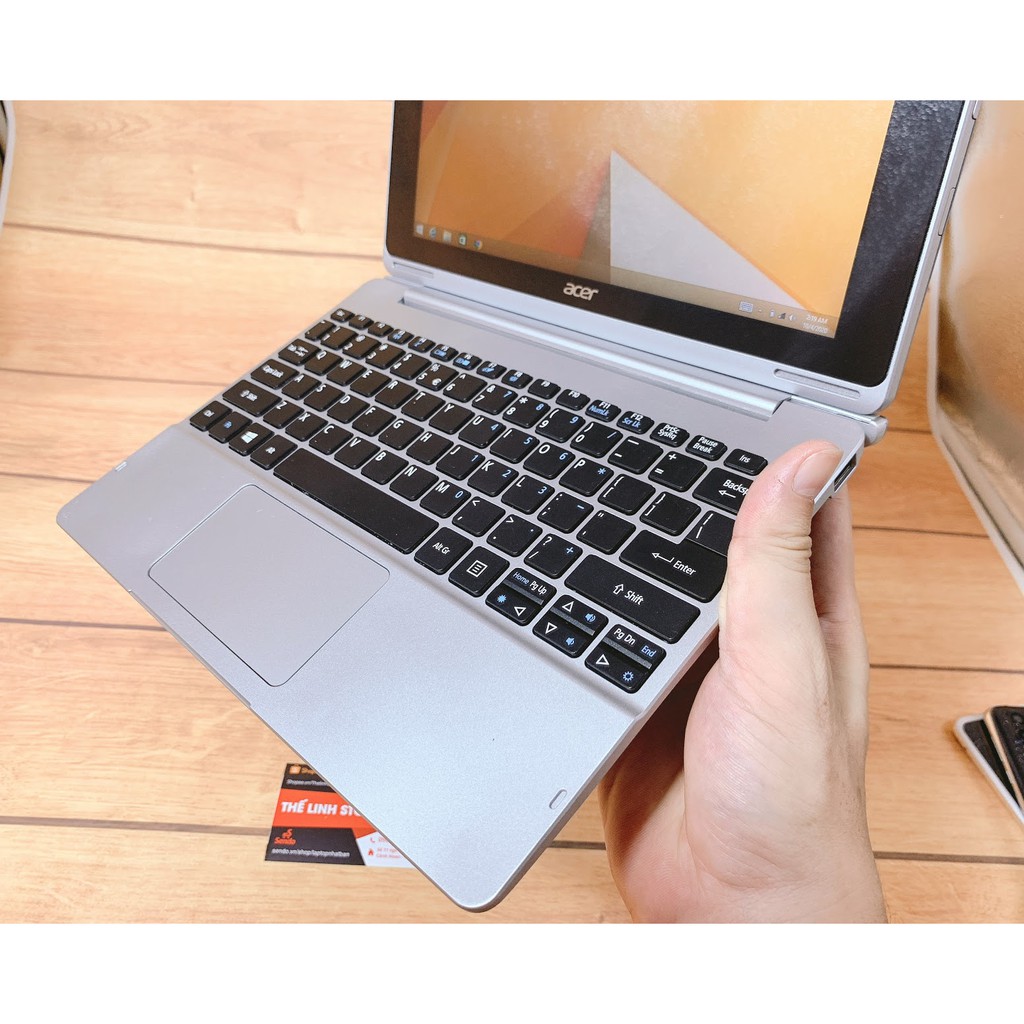 [Mã ELCL2MIL giảm 7% đơn 2TR] Laptop 2 trong 1 ACER Switch 10 - chạy Window 10 | BigBuy360 - bigbuy360.vn