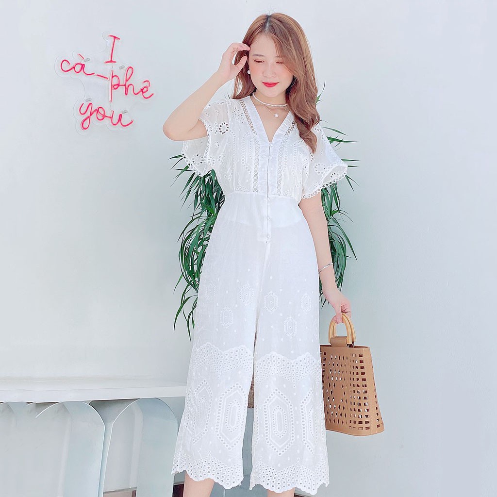 Jumpsuit áo cánh dơi liền quần trắng thêu họa tiết MIMIX BC4215