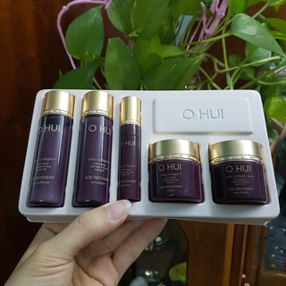 Bộ mini dưỡng da chống lão hóa Ohui (Ohui Age Recovery Special set) 5 sp