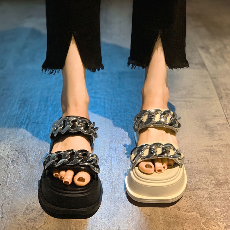 Dép Sandal Mùa Hè Đế Dày Chống Trượt Quai Kim Loại Thời Trang Cho Nữ