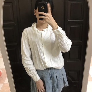Sơ mi trắng cổ bèo thanh lí 1k b0