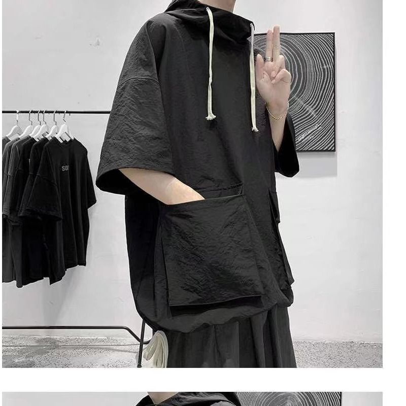 Áo Khoác Hoodie Tay Ngắn Dáng Rộng Phối Túi Trẻ Trung Năng Động Cho Nam Giới