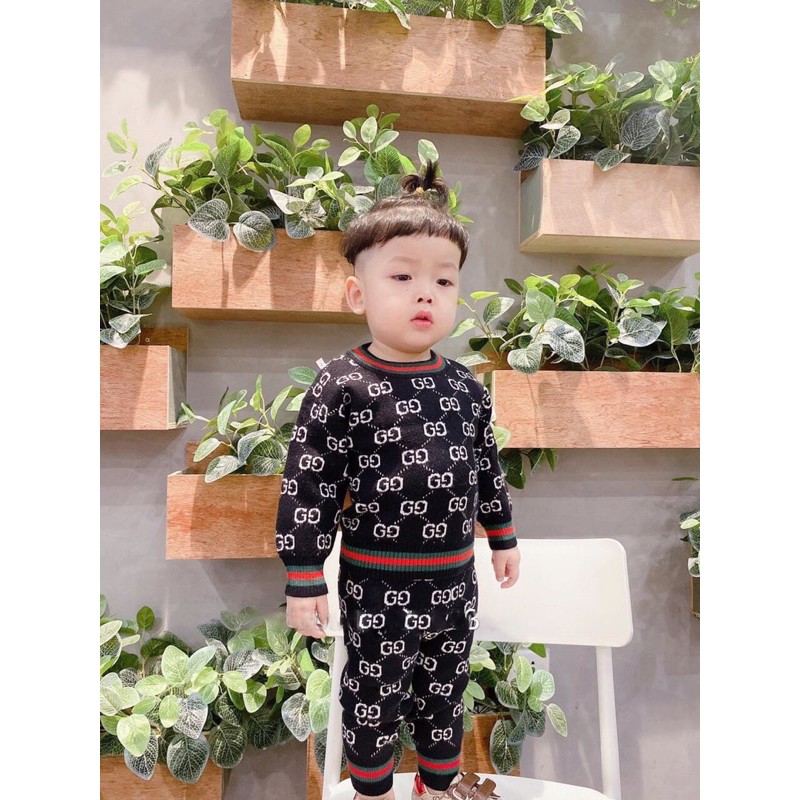 SÉT LEN HOẠ TIẾT CHỮ CHO BÉ