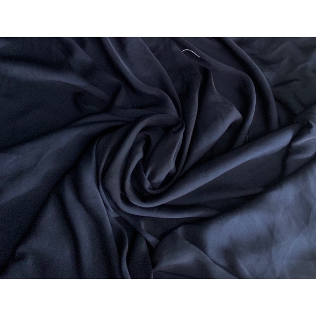 Vải lụa xanh tím than