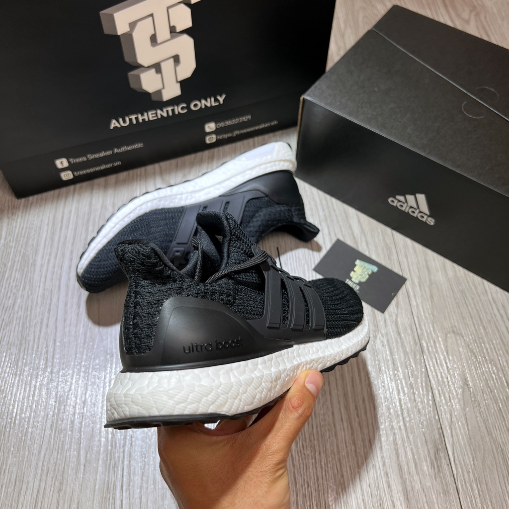 [CHÍNH HÃNG] Giày thể thao ADIDAS ULTRABOOST 4.0 DNA CORE BLACK