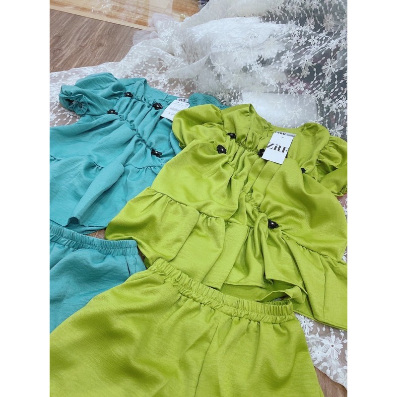 Set áo lụa ! Áo lụa nhún đính hoa siêu  đẹp chảnh dã man cập bến | BigBuy360 - bigbuy360.vn