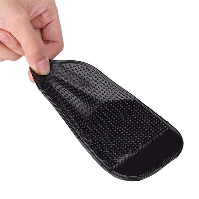 Miếng silicone chống trượt trên xe hơi loại tốt