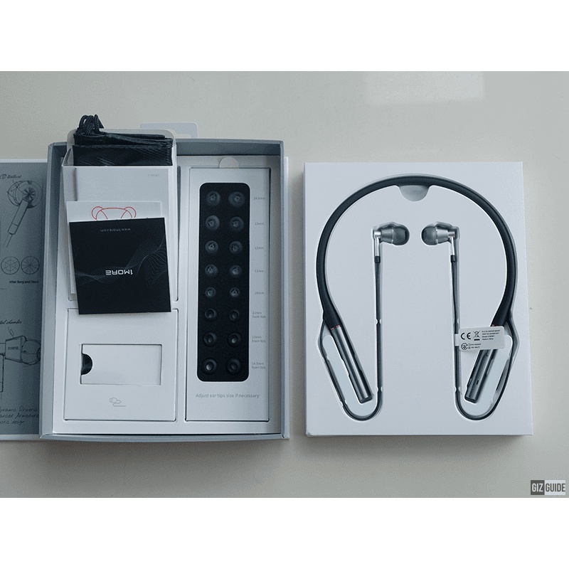 Tai nghe kiểu dáng thể thao khử tiếng ồn 1MORE Triple Driver BT In-ear Headphones E1001BT