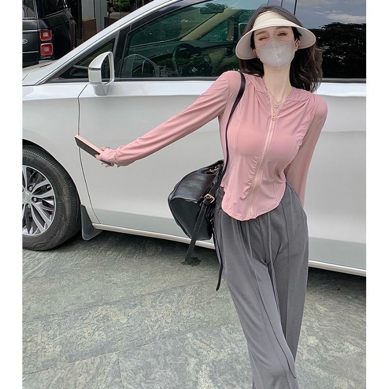 Set đồ COZOKC gồm áo thun tay dài dáng ôm và quần ống rộng thời trang cho nữ