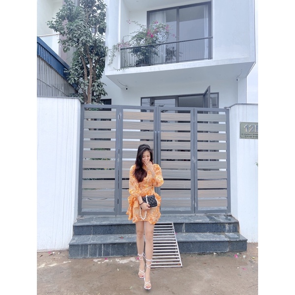 Váy hoa cam