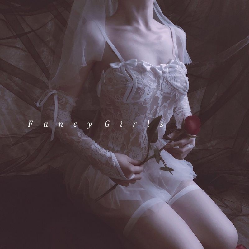 đồ hóa trang cô dâu kèm găng tay voan chụp đầu gợi cảm | BigBuy360 - bigbuy360.vn