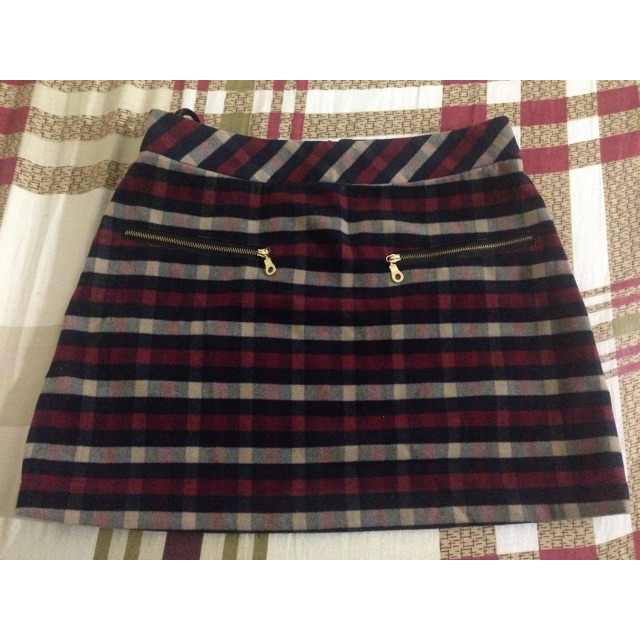 Chân váy Oyster and snail