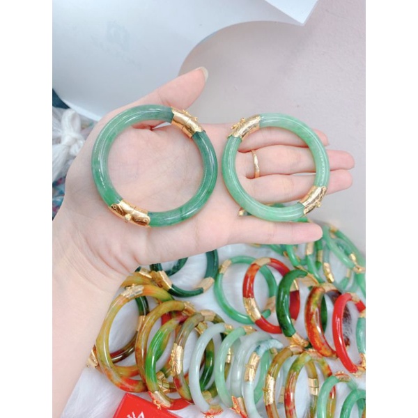 Vòng ngọc không đen