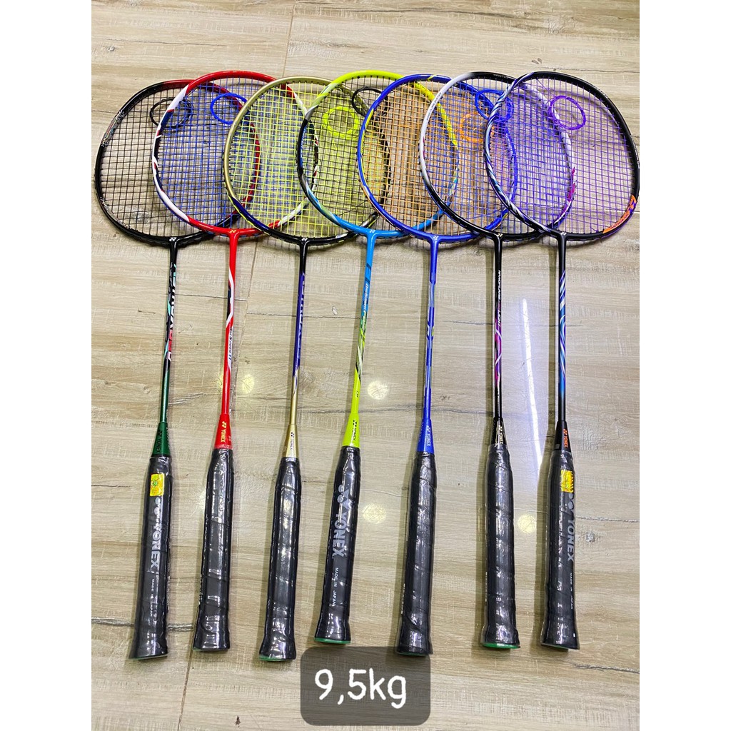 1 Vợt cầu lông Yonex cao cấp 100% Cacbon đan dây tốt 9,5kg tặng 3 món quà