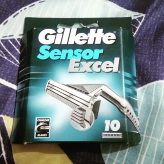 Hộp Lưỡi dao cạo râu Gillette sensor excel