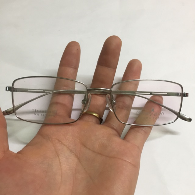 Gọng kính xịn Titanium hàng thùng nhập khẩu của nhật