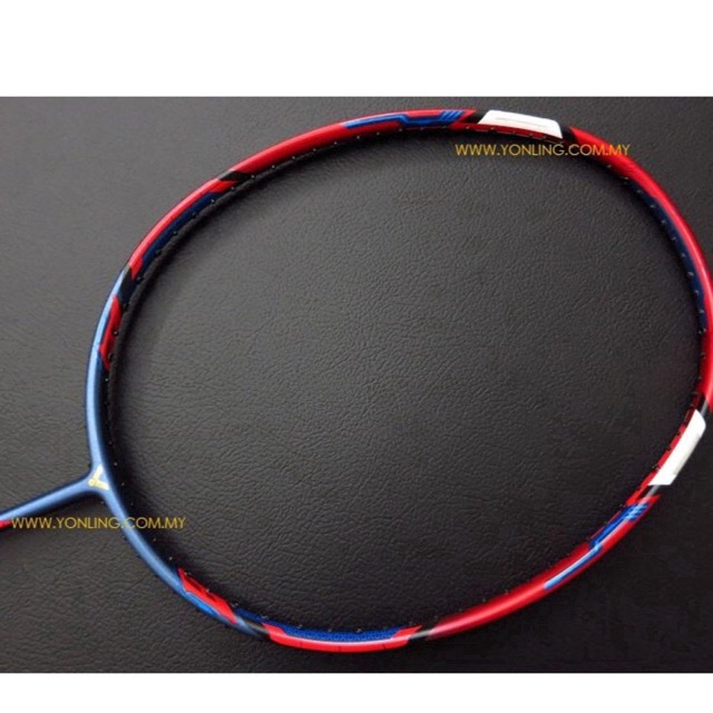 [Còn hàng] Vợt cầu lông Victor SPIDERMAN + dây và kẹp miễn phí