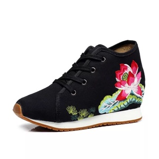 Giày thêu( sẵn đen size 37. Hàng oder)