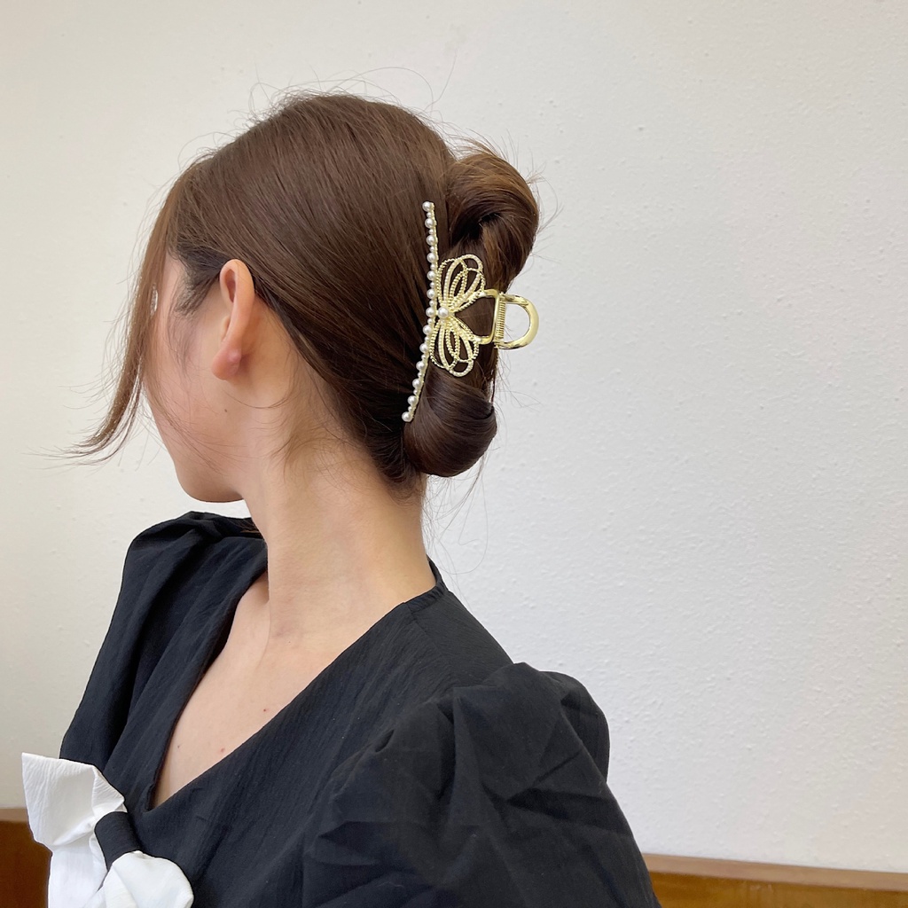 Kẹp Tóc Hình Cá Mập Đính Ngọc Trai Dễ Thương