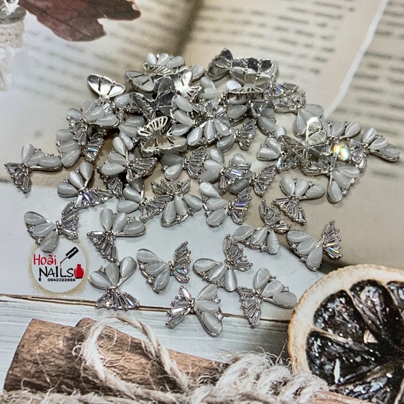 Charm cao cấp ( giá 1 chiếc)