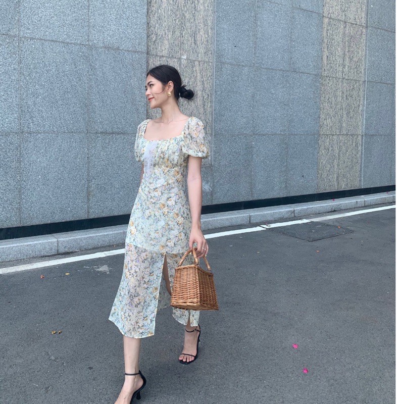 Đầm voan hoa thêu nhún ngực, xẻ tà, dáng xoè - AUDREY STUDIO | BigBuy360 - bigbuy360.vn