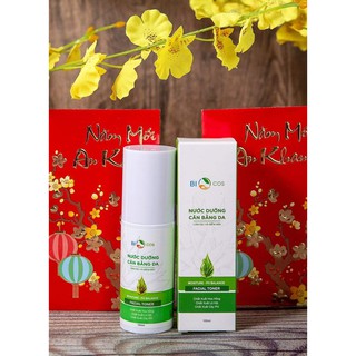 Toner cân bằng da, se khít chân lông