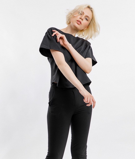 Áo tay nhún Hnoss new tag