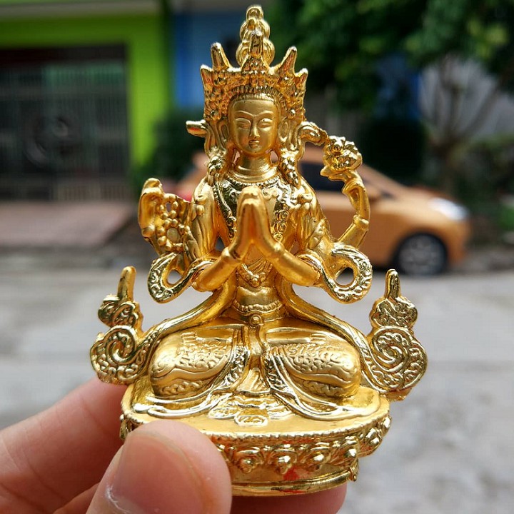 Tượng phật quan âm trang trí ô tô cầu bình an