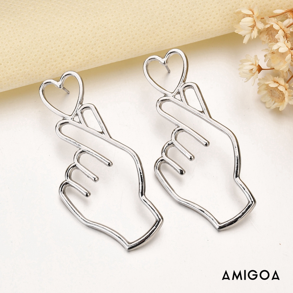 Bông Tai Kim Loại Hình Trái Tim Xinh Xắn Cho Nữ