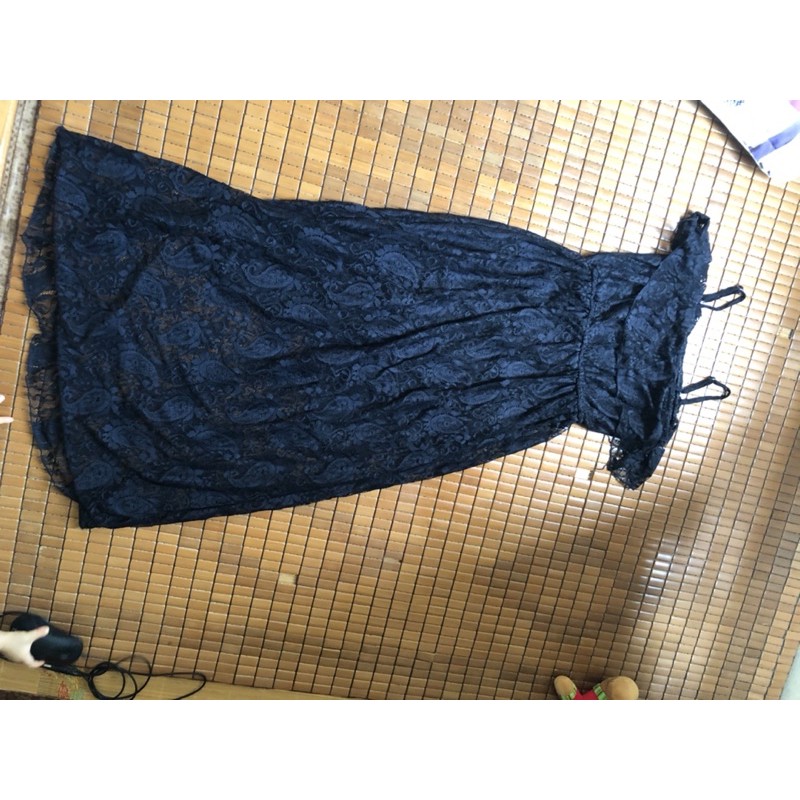 Váy ren Maxi 2 dây màu xanh đen