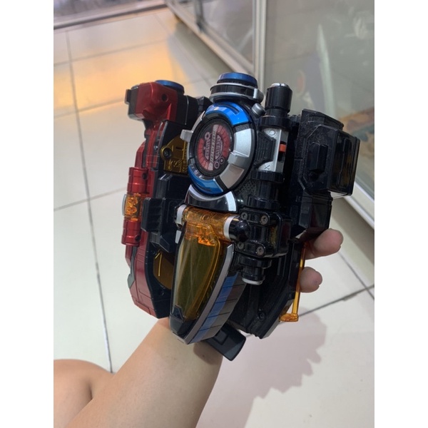 Đồ chơi siêu nhân Brace Morphin GoBuster Dx