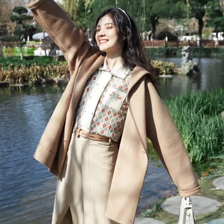 Bộ Áo Dệt Kim Ngắn Tay + Chân Váy Lưng Cao Xinh Xắn Dành Cho Nữ