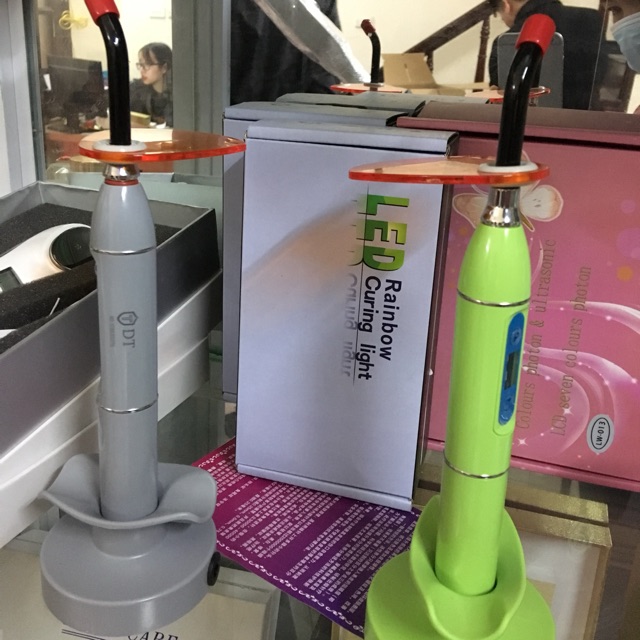 Máy đính đá răng