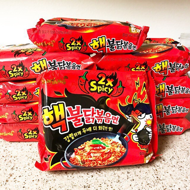 Combo 1 Lốc 5 gói mì gà khô cay vị phô mai Samyang( 5 gói x 140g)