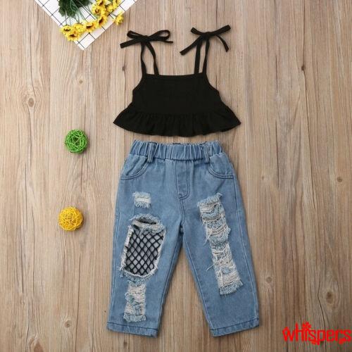 Set quần jeans và áo thun tay ngắn xinh xắn cho bé