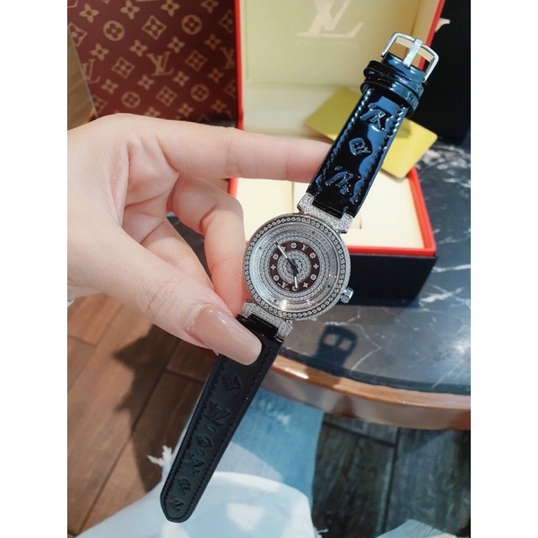 Đồng hồ nữ LV dây da 32mm