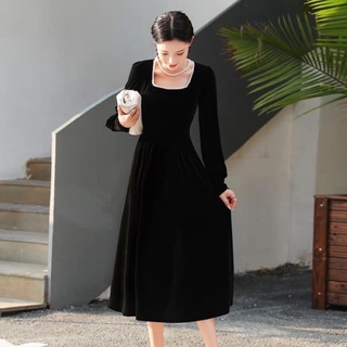 Váy Nhung Style tiểu thư phong cách retro